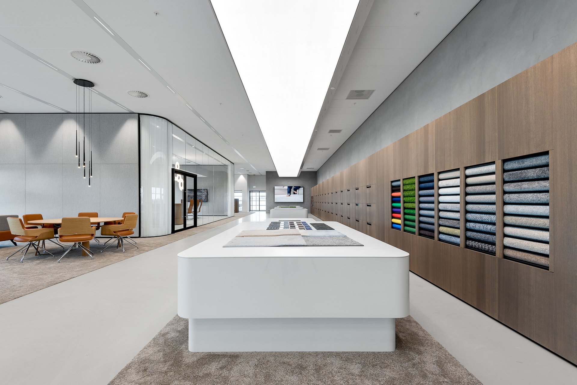 Integrated R&D office showroom for Family owned betap