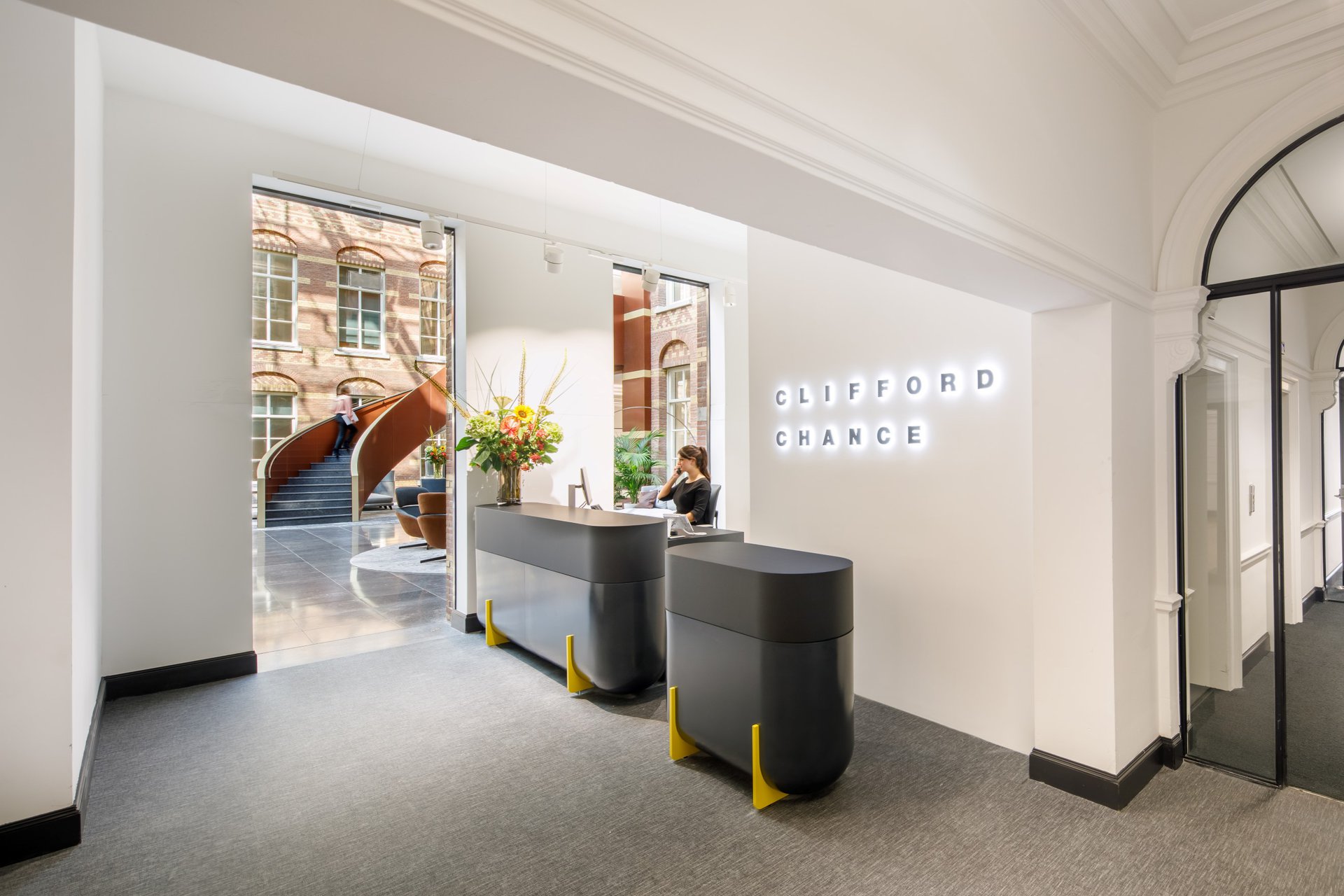 Interior design of Clifford Chance Droogbak