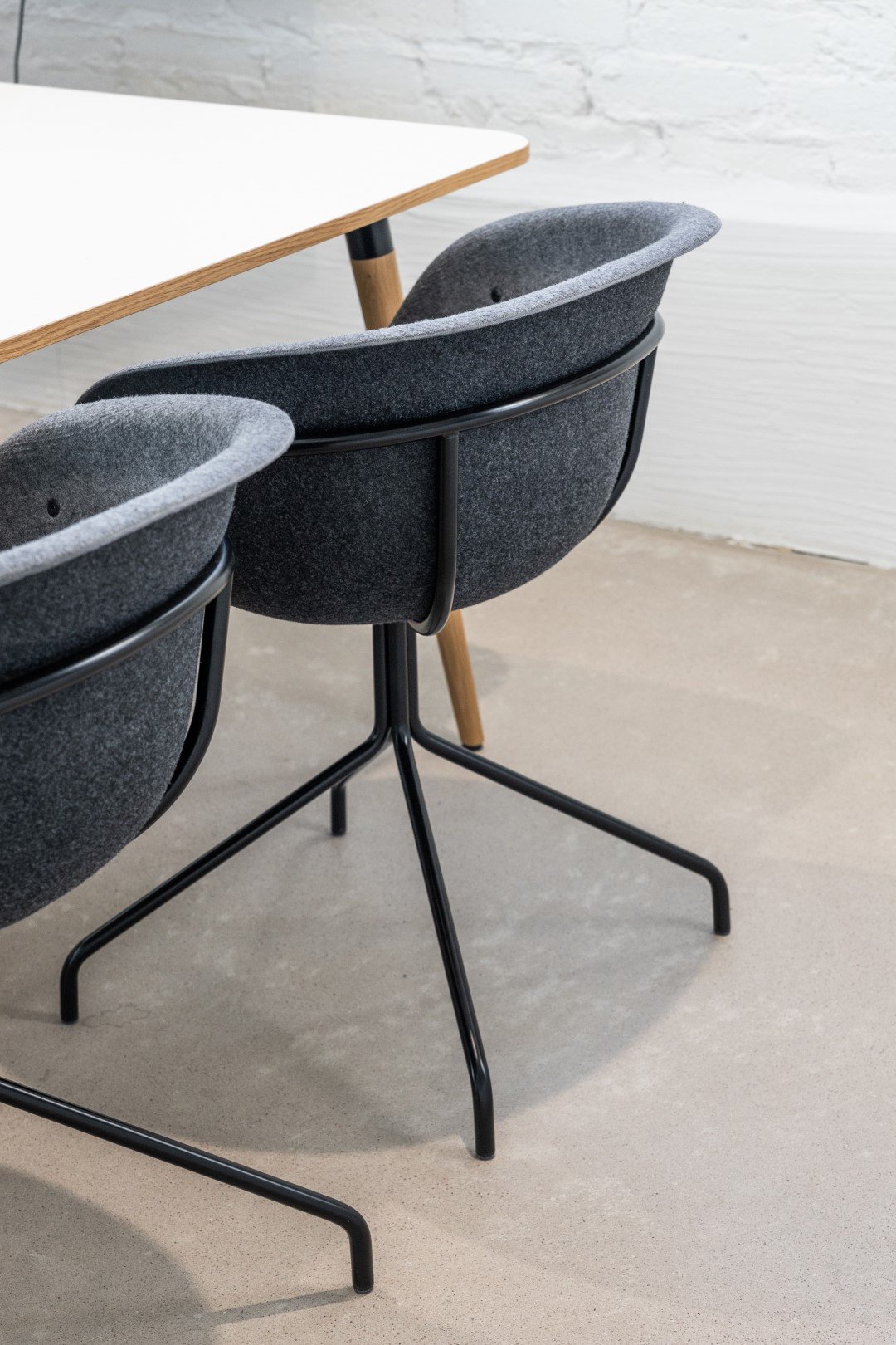 The CARRII chair, made of recycled PET felt. Where functional design meets timeless elegance. Design by Fokkema & Partners Architecten and Piiroinen.