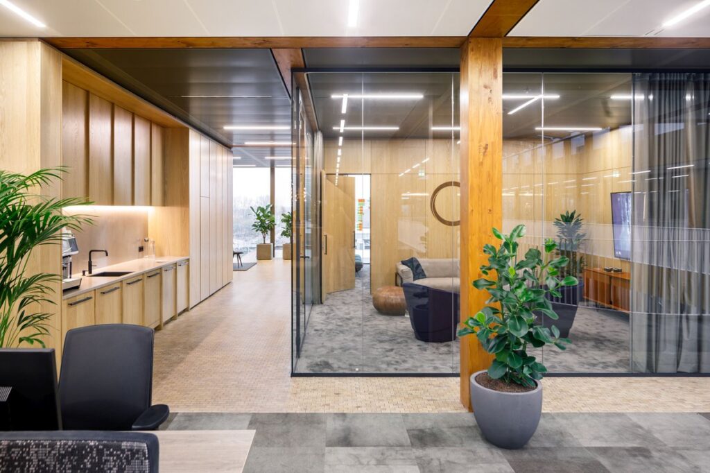 High-tech workspace design