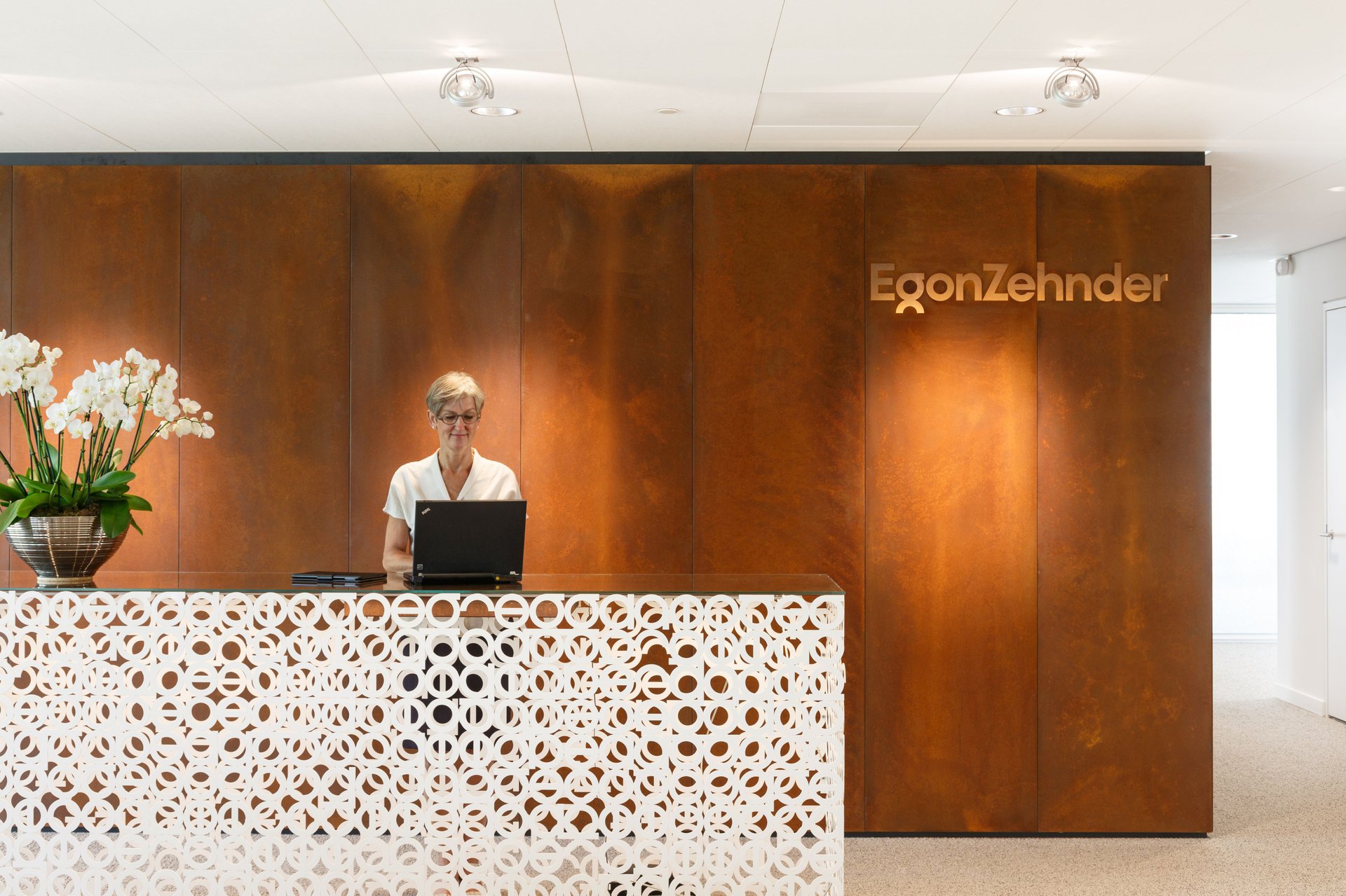 Luxury contemporary villa-type office with splendid views for Egon Zehnder