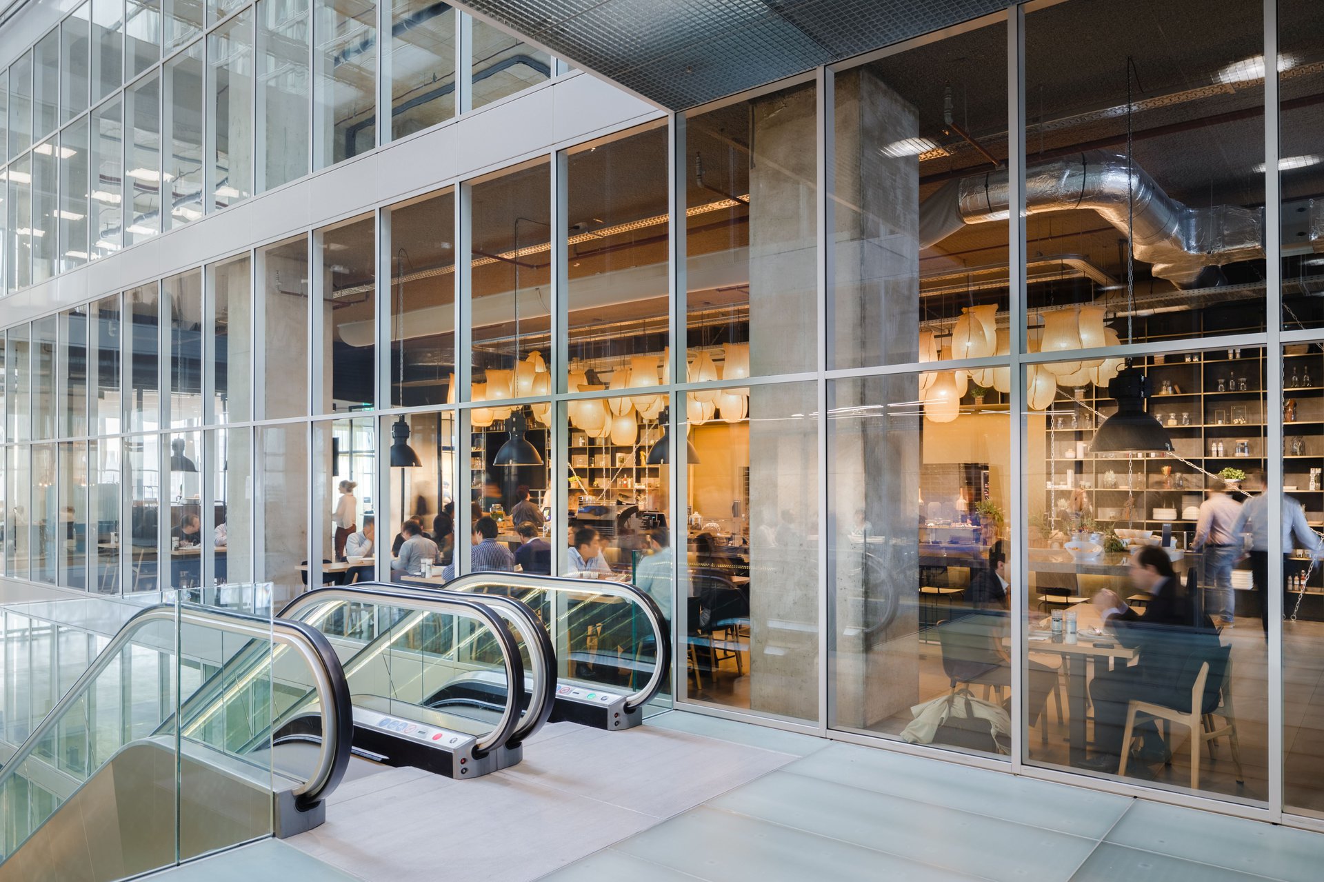XXL hospitality office in O.M.A.'s landmark building ‘de Rotterdam'